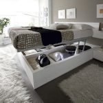 Cama con almacenamiento