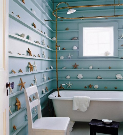 ba&ntilde;o con decoraci&oacute;n marina