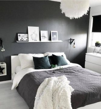 Dormitorio de blanco y negro